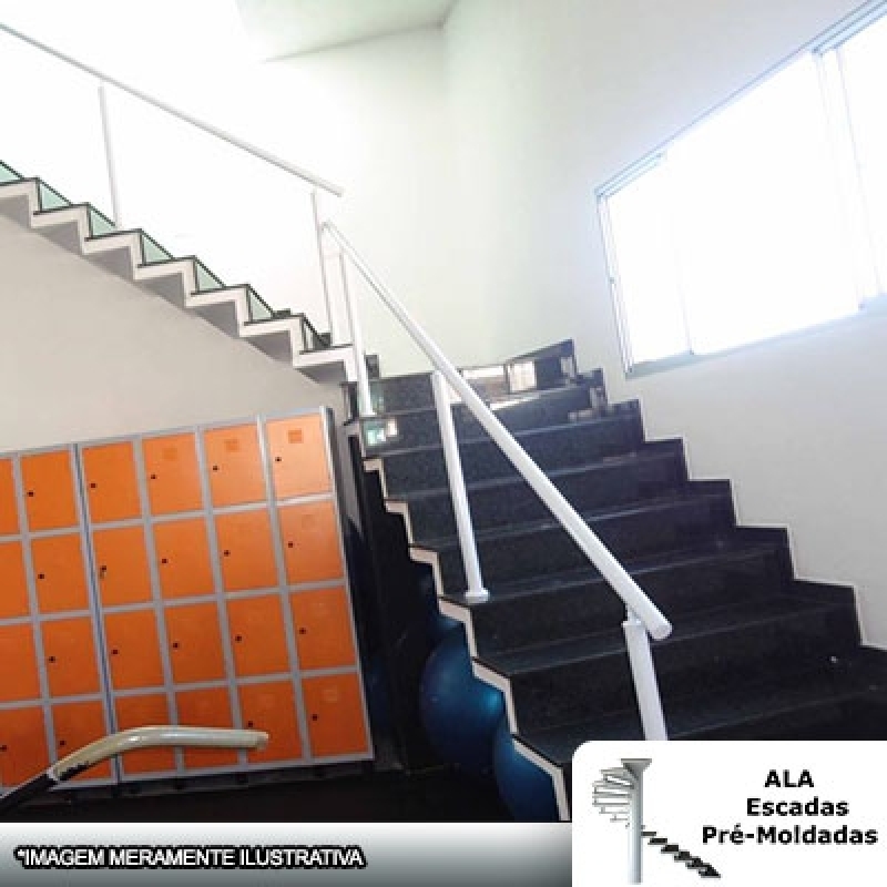 Escada em L com Espelho Fechado Santana de Parnaíba - Escada em L para Residência