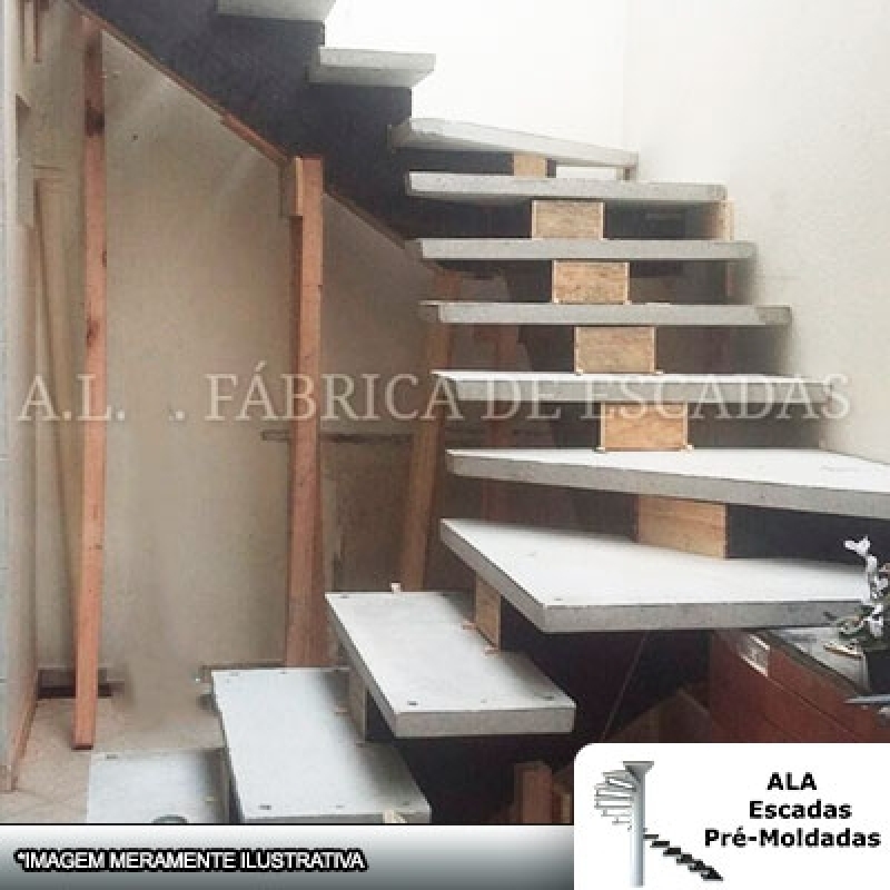 Escadas em U com Viga Central Vila Barros - Escada em U