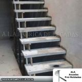 escada pré moldada reta valores Suzano